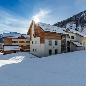 2* Aparthotel La Borne Ensoleillee